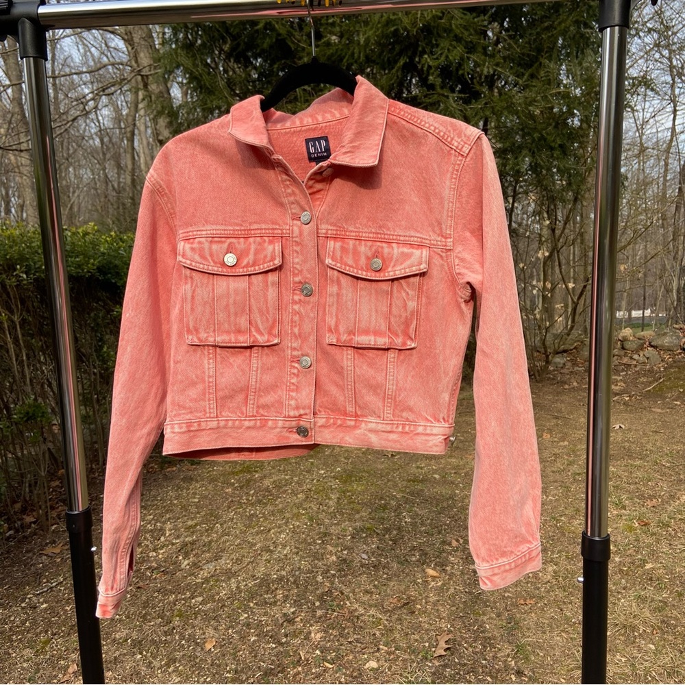Gap cropped pink denim jacket